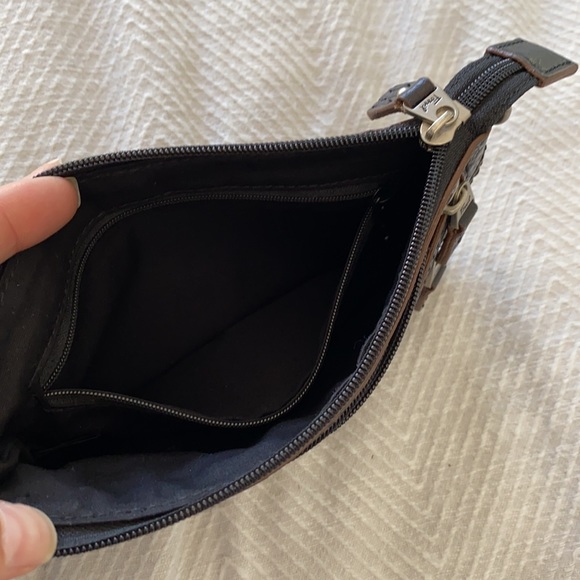 π€ Fossil wristlet, classic black, genuine leather - Picture 3 of 12